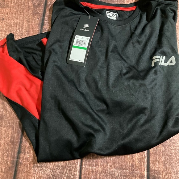 NWT Fila Training Shirt Size Large - Picture 5 of 6